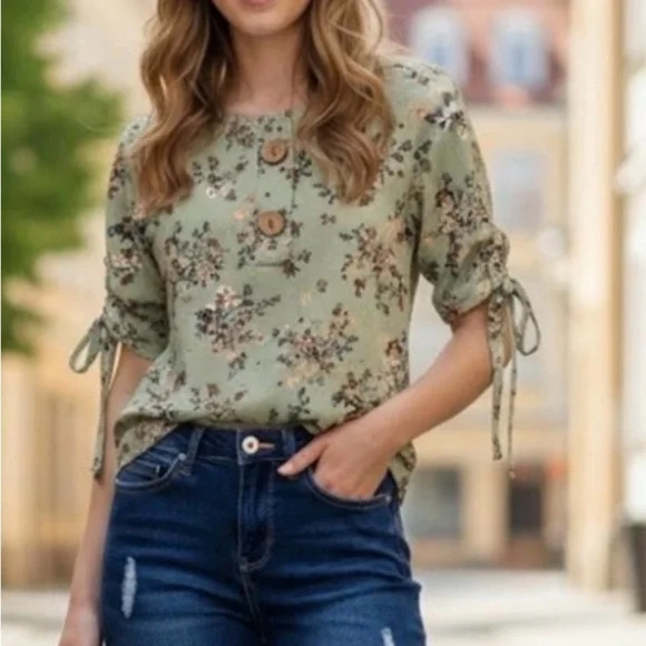 Persaya Green Ruched Polo Blouse size small. - Picture 1 of 8